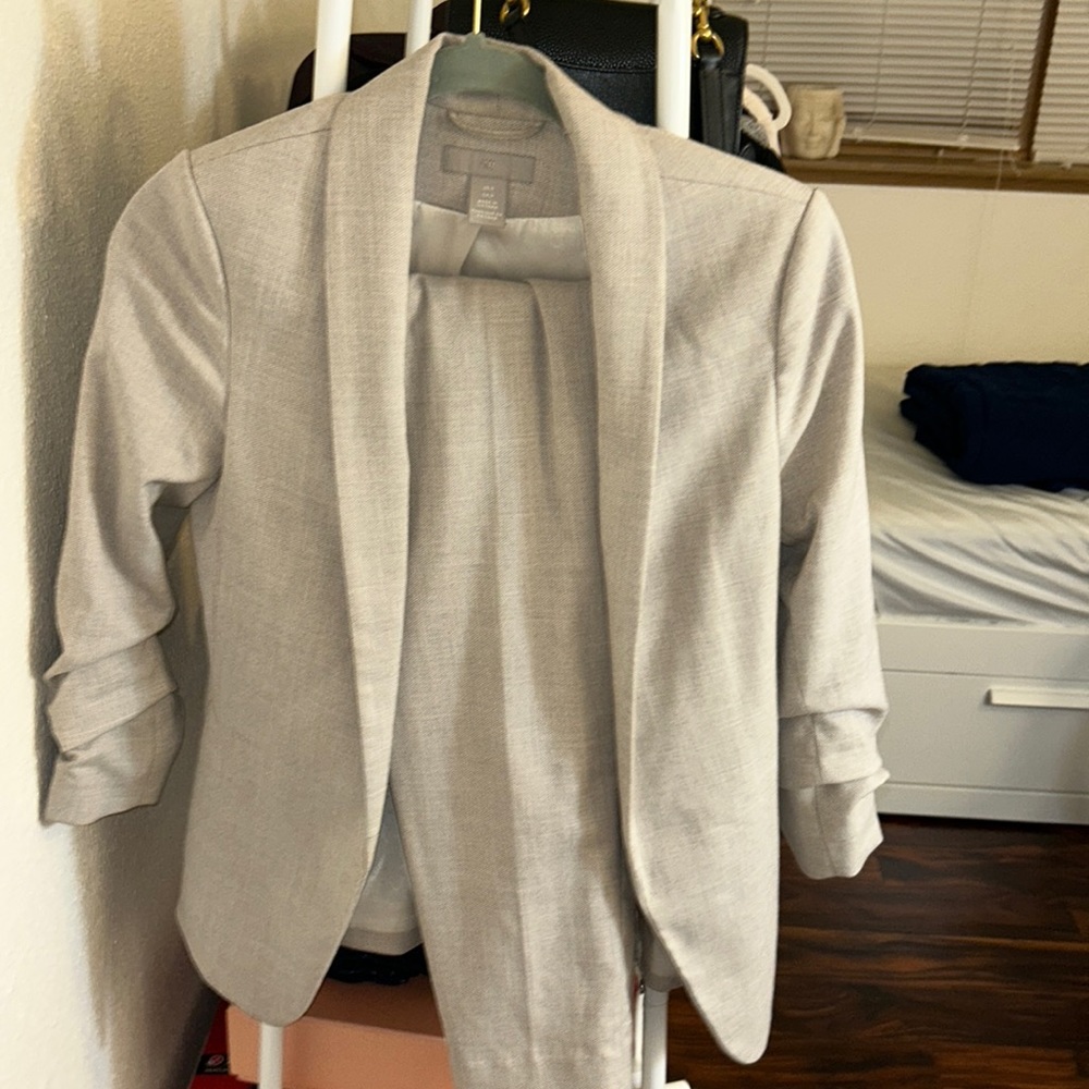 h&m suit
